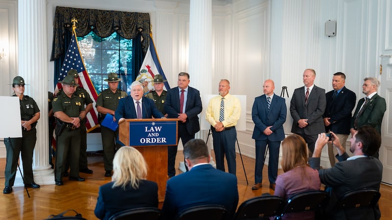 Governor Morrisey Announces Additional ICE Arrests, Major Drug Bust in WV 10-2-25